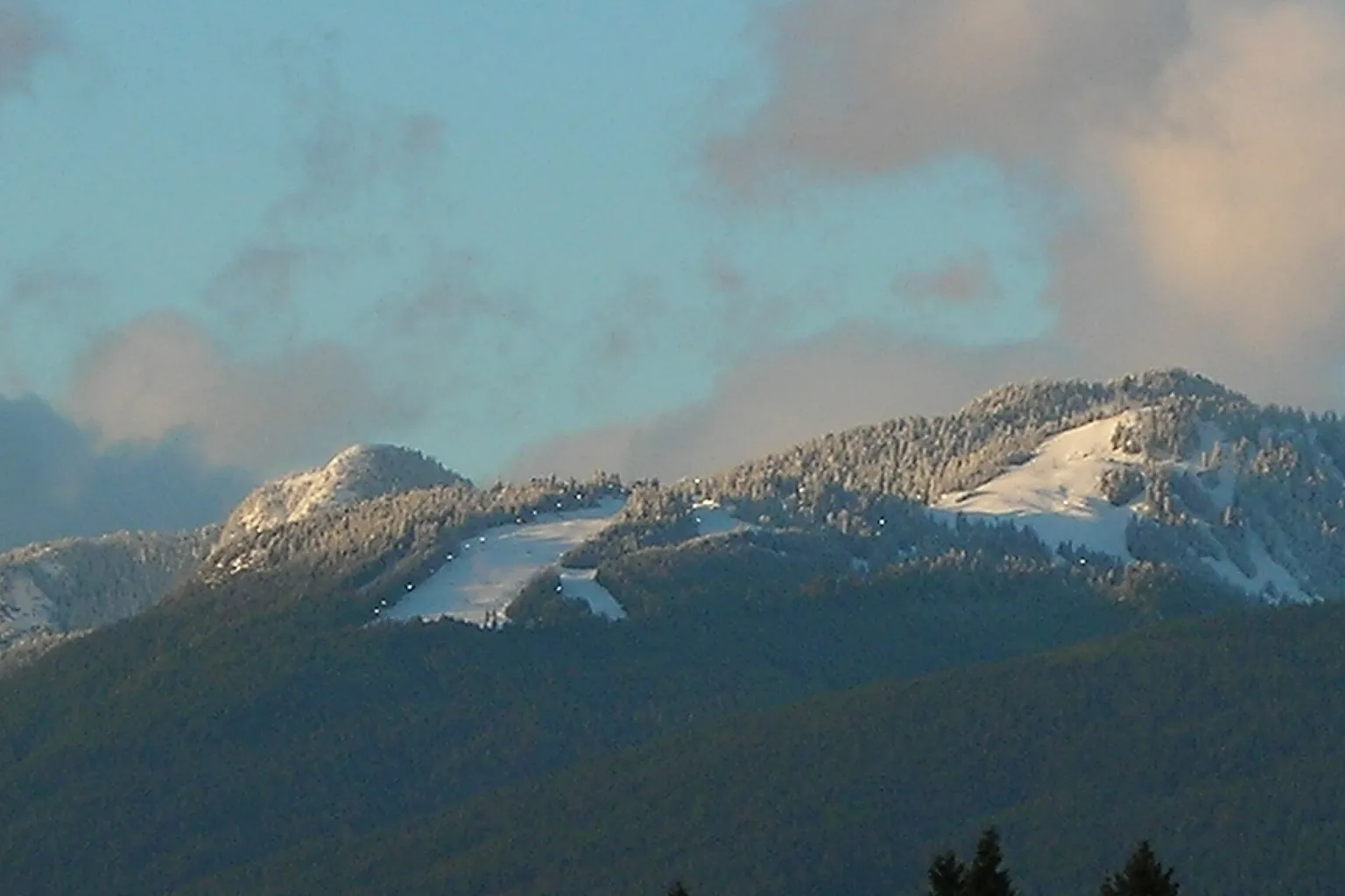 Tickets kaufen Grouse Mountain: Zwei Wege zum Gipfel