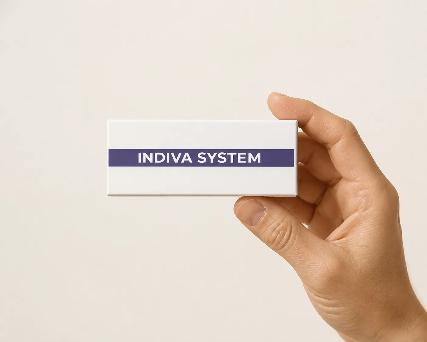 INDIVA SYSTEM EU — Verpackung in der Hand