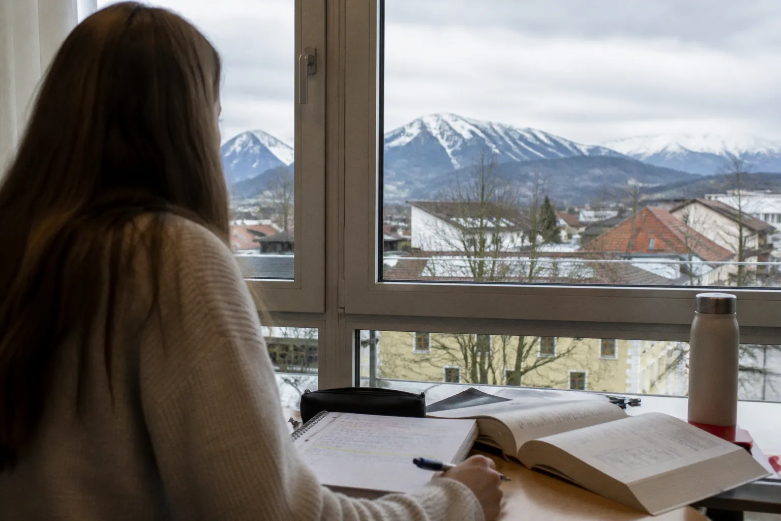 Vom Schulbank-Erfolg zur Bildungsbegleiterin: Megan Stadtmuellers Weg in Bad Tölz